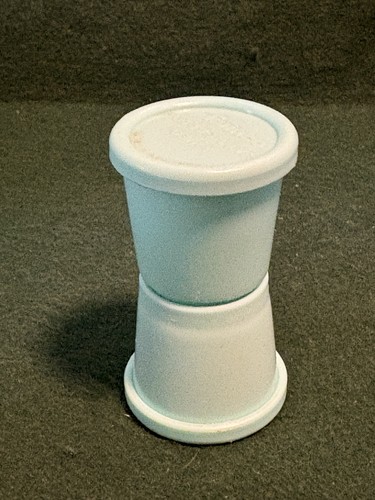 Vintage twinco salt and - and, pepper