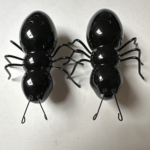 Novelty salt pepper shakers - novelty,