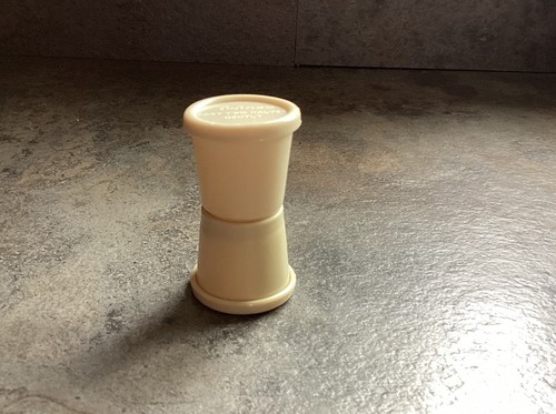 Vintage twinco plastic - vintage, salt